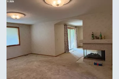 1344 Regency Dr, Eugene, OR 97401 - Photo 31