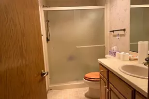 1344 Regency Dr, Eugene, OR 97401 - Photo 37