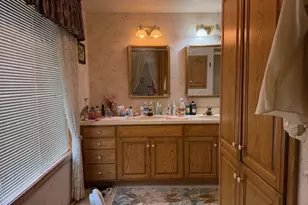 1344 Regency Dr, Eugene, OR 97401 - Photo 11