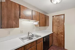 1100 N Meridian St, Newberg, OR 97132 - Photo 15