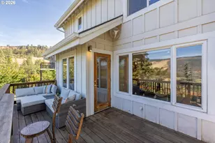 407 Huskey Rd, Mosier, OR 97040 - Photo 17