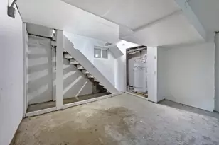 5906 NE Sumner St, Portland, OR 97218 - Photo 15