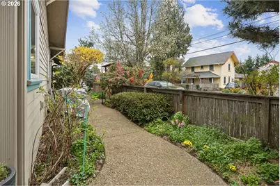 4715 NE Everett St, Portland, OR 97213 - Photo 35