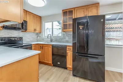 2500 SW 15th St, Gresham, OR 97080 - Photo 9