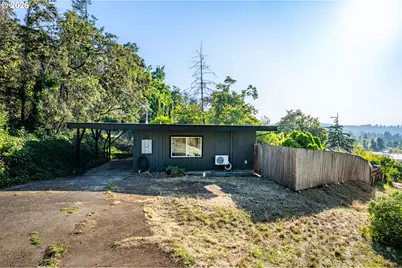 452 S 4th St, Springfield, OR 97477 - Photo 1