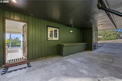 452 S 4th St, Springfield, OR 97477 - Photo 13