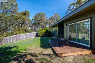 452 S 4th St, Springfield, OR 97477 - Photo 13