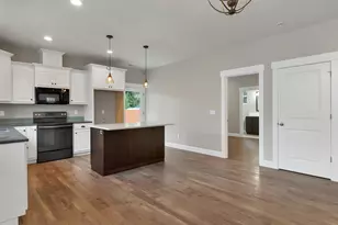 355 SE Juniper St, Mill City, OR 97360 - Photo 13