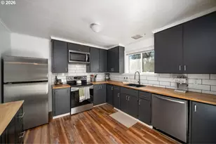 14312 SE Oatfield Rd, Milwaukie, OR 97267 - Photo 11