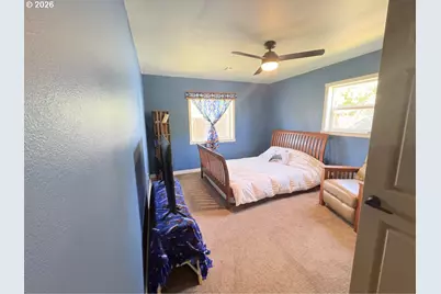 905 Cowl St, Milton-Freewater, OR 97862 - Photo 17
