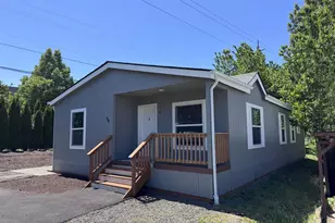 5885 NE Jacobson St, Hillsboro, OR 97124 - Photo 1