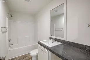 5885 NE Jacobson St, Hillsboro, OR 97124 - Photo 21