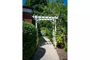 2815 NW Eastway Ct, Beaverton, OR 97006 - Photo 37