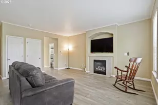 22908 NE Chinook St, Wood Village, OR 97060 - Photo 9
