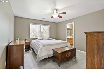 22908 NE Chinook St, Wood Village, OR 97060 - Photo 17
