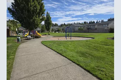 22908 NE Chinook St, Wood Village, OR 97060 - Photo 33