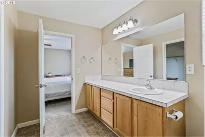 22908 NE Chinook St, Wood Village, OR 97060 - Photo 21