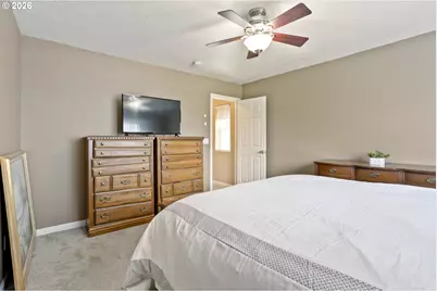 22908 NE Chinook St, Wood Village, OR 97060 - Photo 19