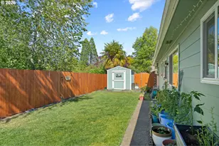 18385 SW Division St, Beaverton, OR 97078 - Photo 19