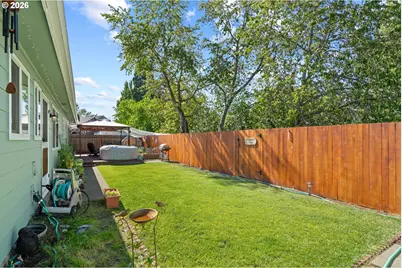 18385 SW Division St, Beaverton, OR 97078 - Photo 21
