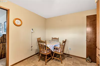 4885 NW Kahneeta Dr, Portland, OR 97229 - Photo 15