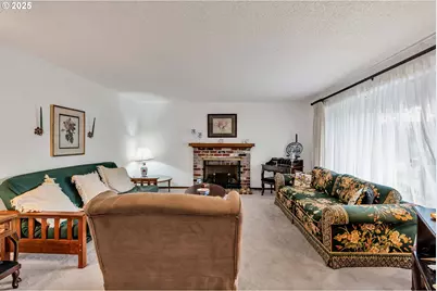 4885 NW Kahneeta Dr, Portland, OR 97229 - Photo 7