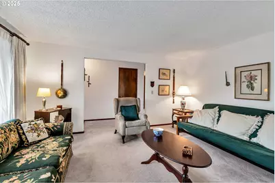 4885 NW Kahneeta Dr, Portland, OR 97229 - Photo 9