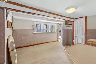 2901 NE Marine Dr, Portland, OR 97211 - Photo 11