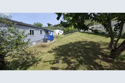127 Clark St, Myrtle Creek, OR 97457 - Photo 5