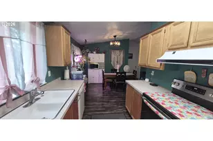 127 Clark St, Myrtle Creek, OR 97457 - Photo 11