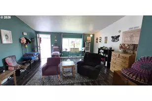127 Clark St, Myrtle Creek, OR 97457 - Photo 7