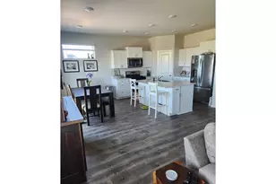 1011 Stubb Rd, Woodburn, OR 97071 - Photo 9