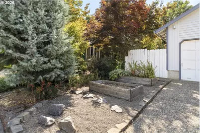 11853 SW Morning Hill Dr, Tigard, OR 97223 - Photo 45