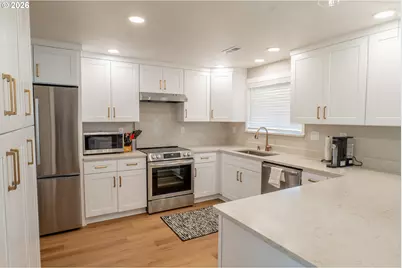 535 Oak Ter, Sutherlin, OR 97479 - Photo 9