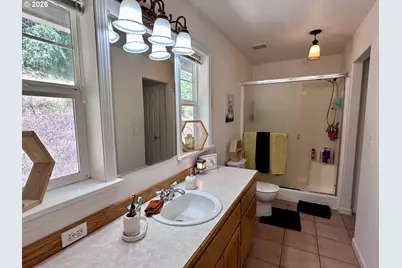 37303 Wallace Creek Rd, Springfield, OR 97478 - Photo 29