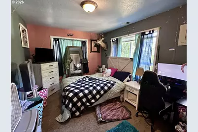 37303 Wallace Creek Rd, Springfield, OR 97478 - Photo 21