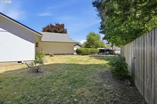 3921 N Clarey St, Eugene, OR 97402 - Photo 5