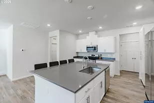 210 Walnut St, Mount Angel, OR 97362 - Photo 7