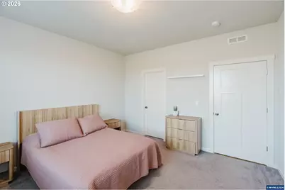 210 Walnut St, Mount Angel, OR 97362 - Photo 13