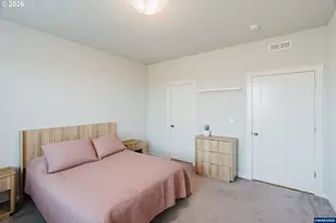 210 Walnut St, Mount Angel, OR 97362 - Photo 13