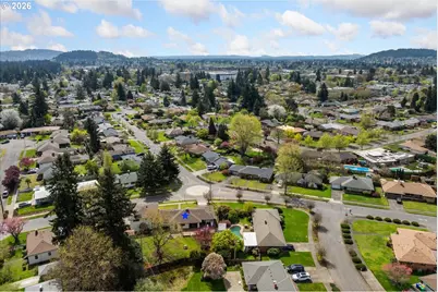 10831 NE Oregon St, Portland, OR 97220 - Photo 47