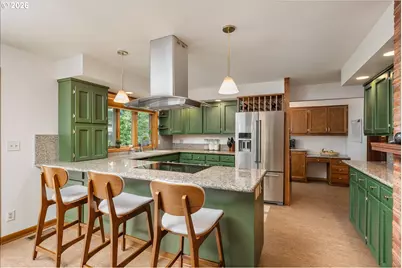 10831 NE Oregon St, Portland, OR 97220 - Photo 9