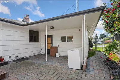 10831 NE Oregon St, Portland, OR 97220 - Photo 33