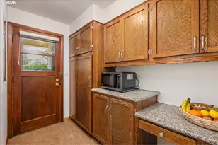 10831 NE Oregon St, Portland, OR 97220 - Photo 13