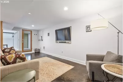 6044 SE Stark St, Portland, OR 97215 - Photo 29