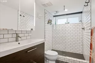 6044 SE Stark St, Portland, OR 97215 - Photo 33