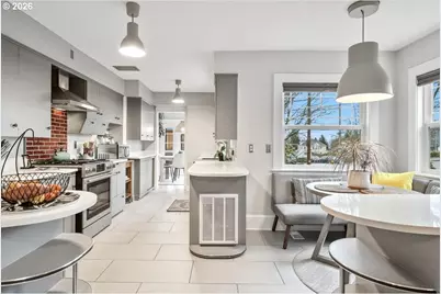 6044 SE Stark St, Portland, OR 97215 - Photo 23