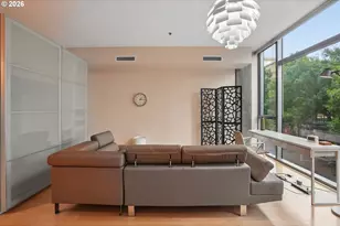 1221 SW 10th Ave, Portland, OR 97205 - Photo 11