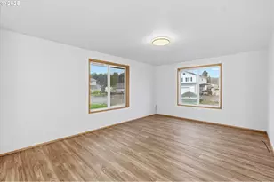 107 Mission Rd, Kelso, WA 98626 - Photo 5