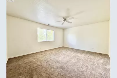 3988 Century Dr, Eugene, OR 97402 - Photo 21